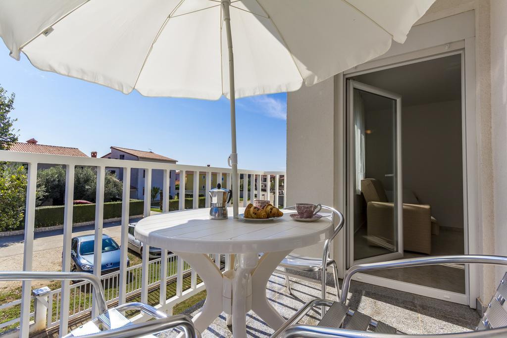 Apartments Alba Фажана Экстерьер фото