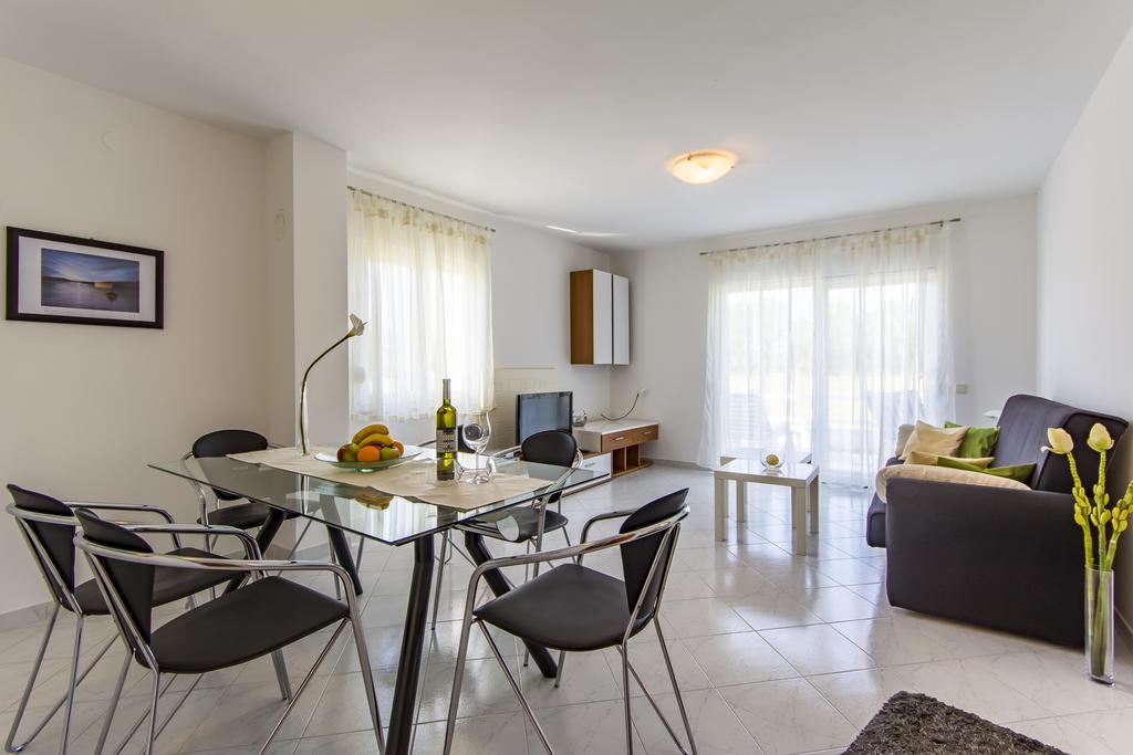Apartments Alba Фажана Экстерьер фото