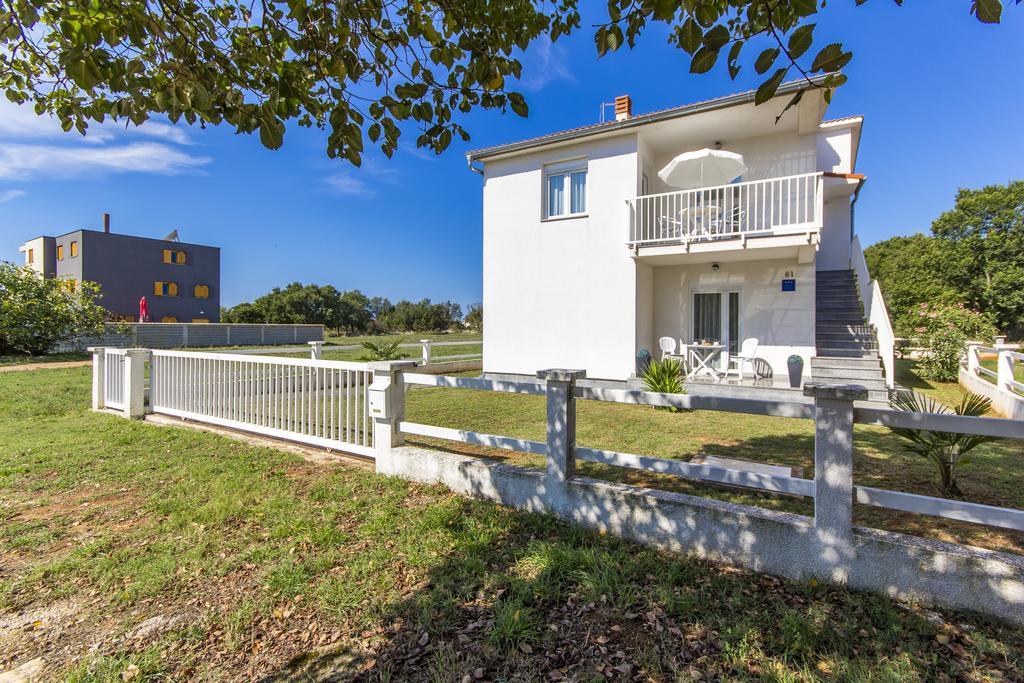 Apartments Alba Фажана Экстерьер фото