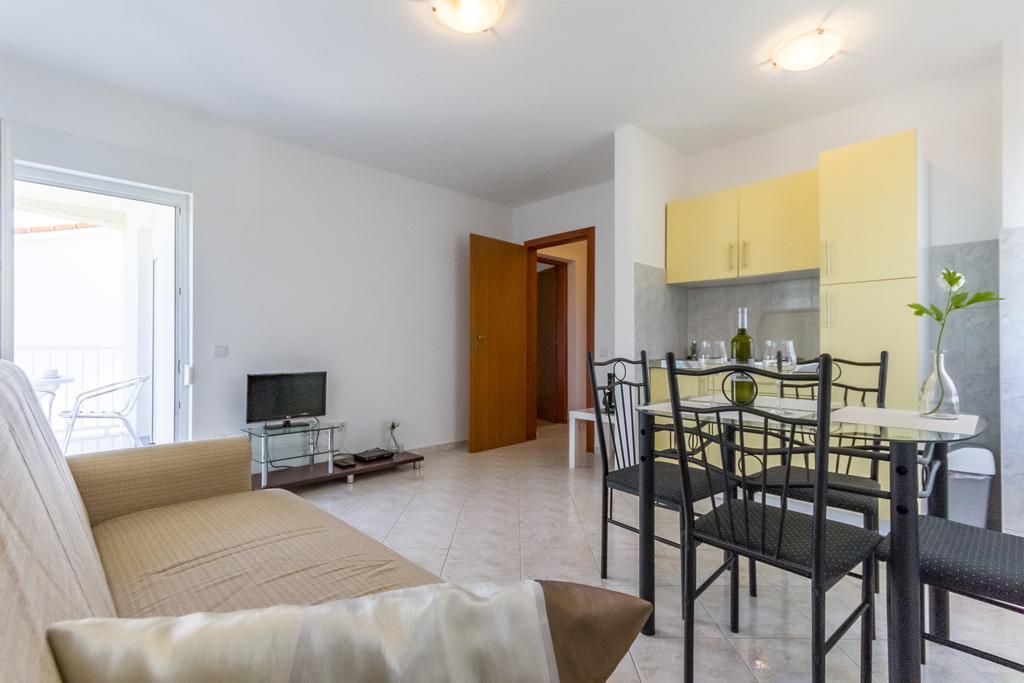 Apartments Alba Фажана Экстерьер фото