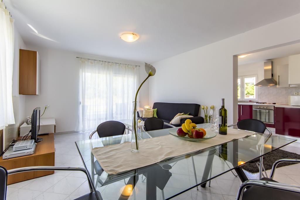 Apartments Alba Фажана Экстерьер фото